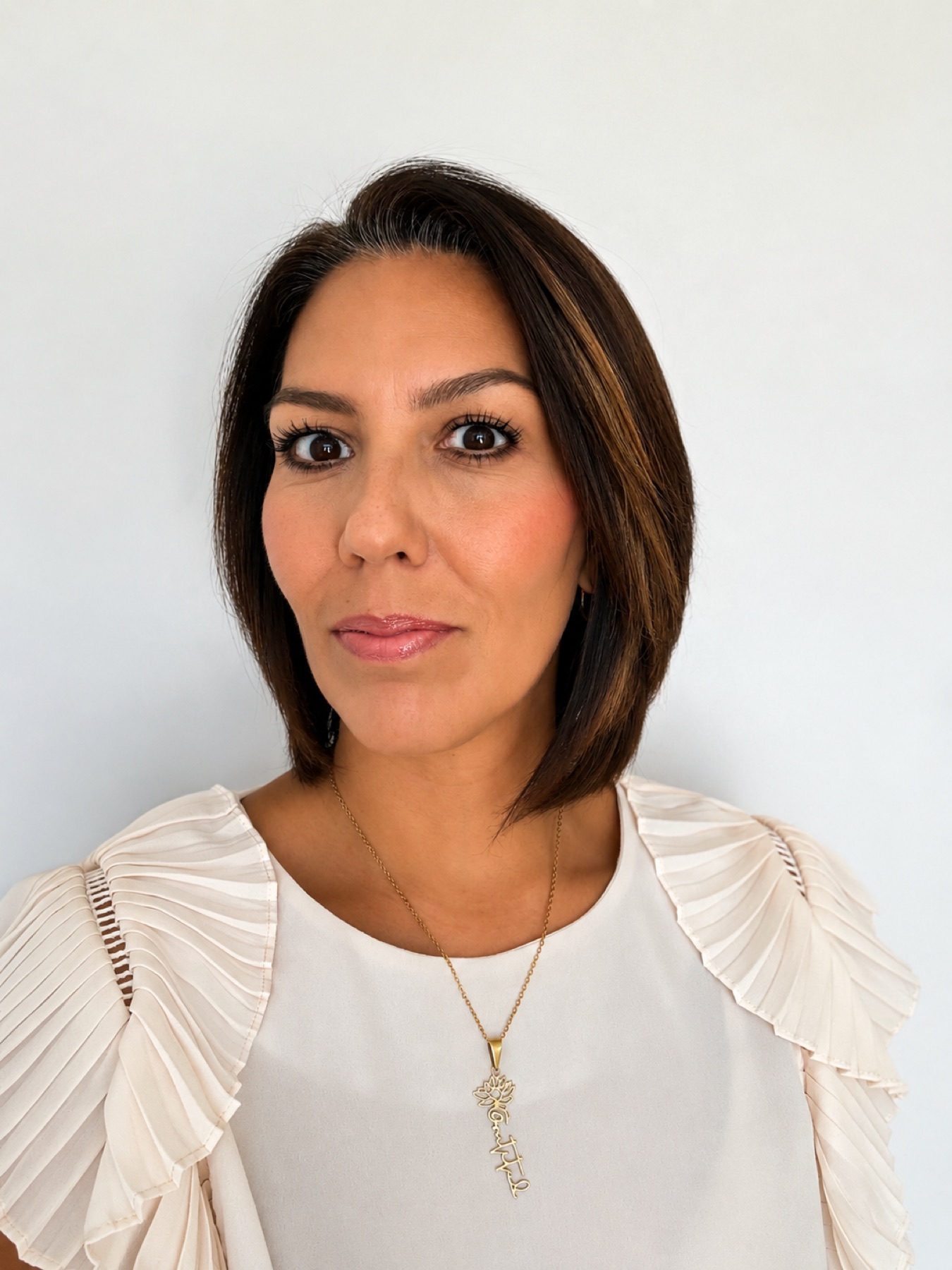 Denisse Castañeda · Serena